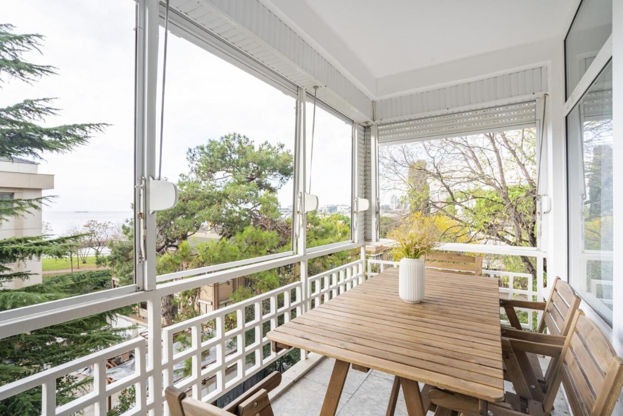 Spacious Flat Near Caddebostan Coast Daire İstanbul Dış mekan fotoğraf