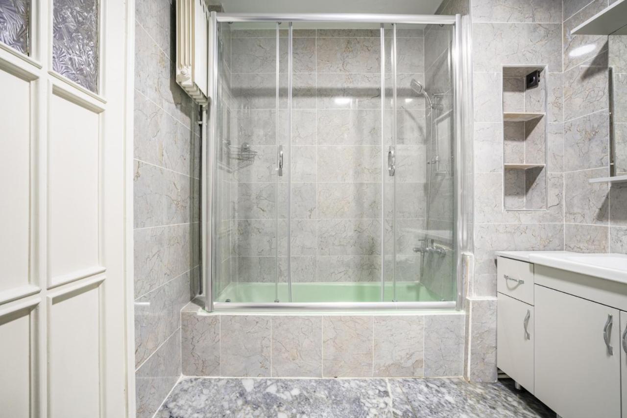 Spacious Flat Near Caddebostan Coast Daire İstanbul Dış mekan fotoğraf